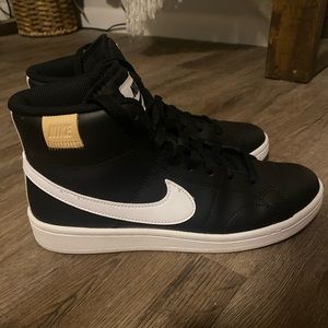 Womens Nike High Top